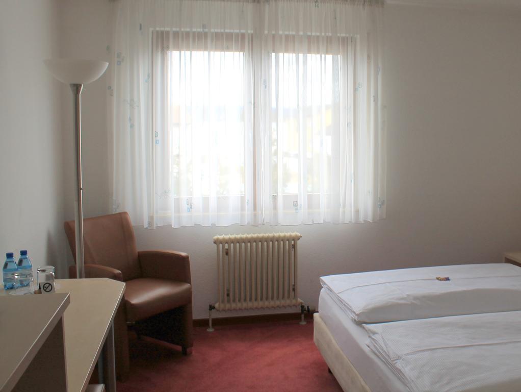 Hotel Am Bad Esslingen am Neckar Exterior foto